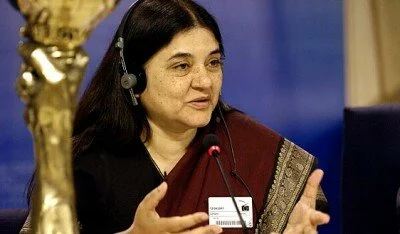 Maneka Gandhi against the river linking project of BJP